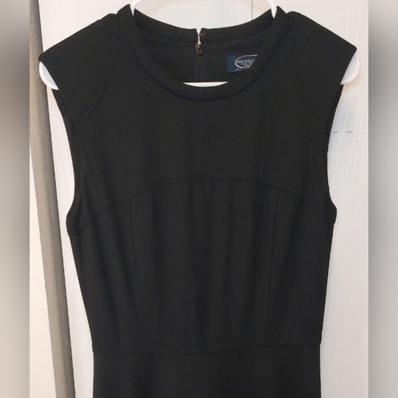 Magaschoni Fit & Flare Black Dress Women’s Size 6 Classic Preppy Office Event - Picture 3 of 9